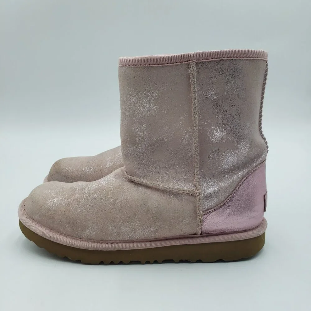UGG Classic Mini Boots 6 Youth Girls Shearling Shimmer Metallic Pink